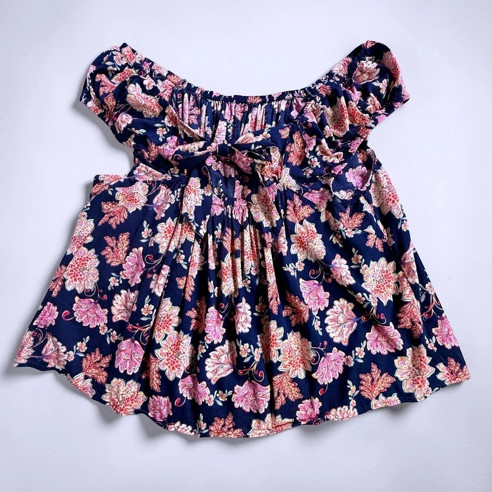 Old Navy shoulder sleeves